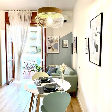 Monolocale Con Terrazzo Alle Porte Di Milano Bresso Luaran gambar