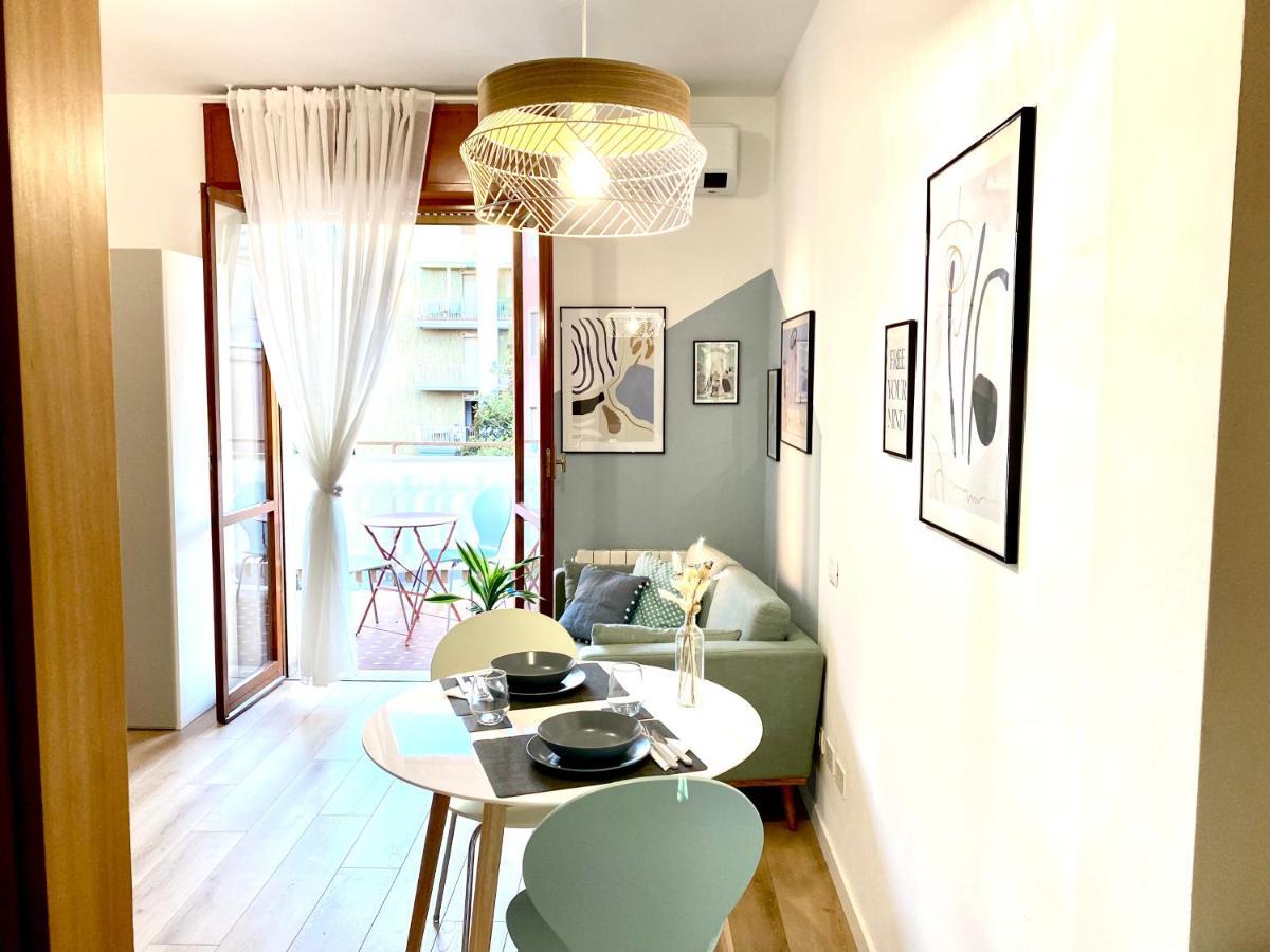Monolocale Con Terrazzo Alle Porte Di Milano Bresso Luaran gambar