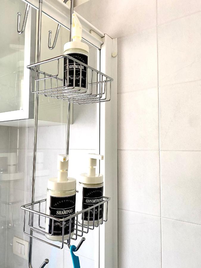 Monolocale Con Terrazzo Alle Porte Di Milano Bresso Luaran gambar